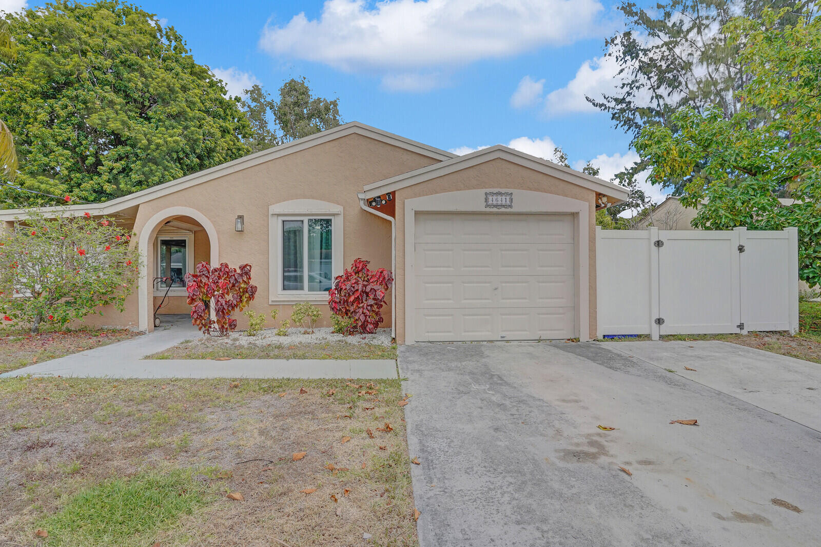 Property for Sale at 4641 Wadita Ka Way, West Palm Beach, Palm Beach County, Florida - Bedrooms: 3 
Bathrooms: 2  - $425,000