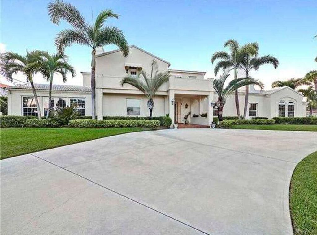 Photo of 2507 S Indian River Drive, Fort Pierce, FL 34950 (MLS # RX-11064977)