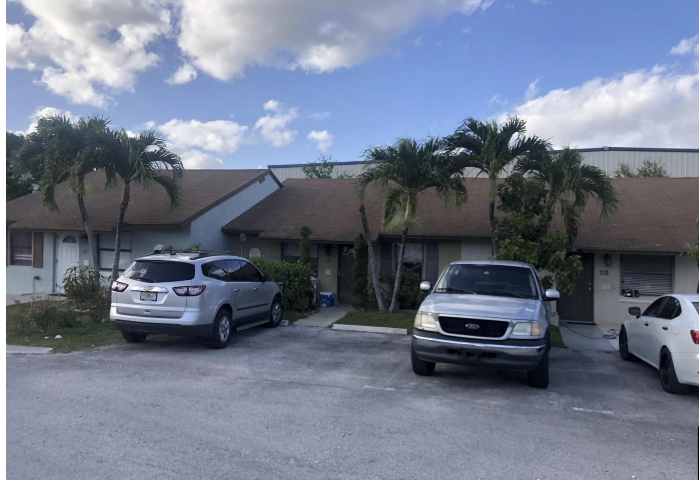Property for Sale at 2345 2nd Avenue 11, Lake Worth Beach, Palm Beach County, Florida - Bedrooms: 2 
Bathrooms: 2  - $275,000