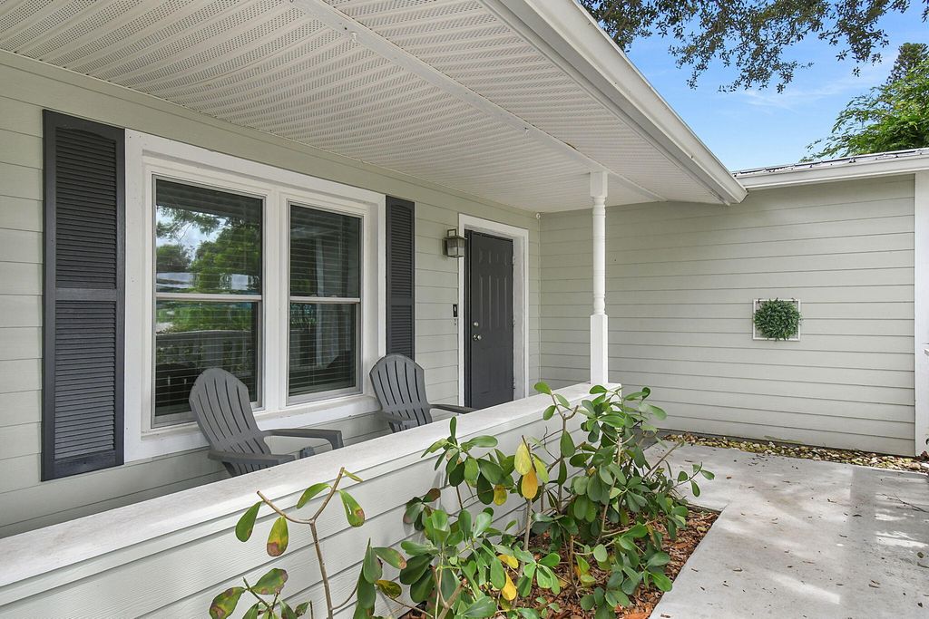 Photo of 338 SW Winnachee Drive, Stuart, FL 34994 (MLS # RX-11125843)