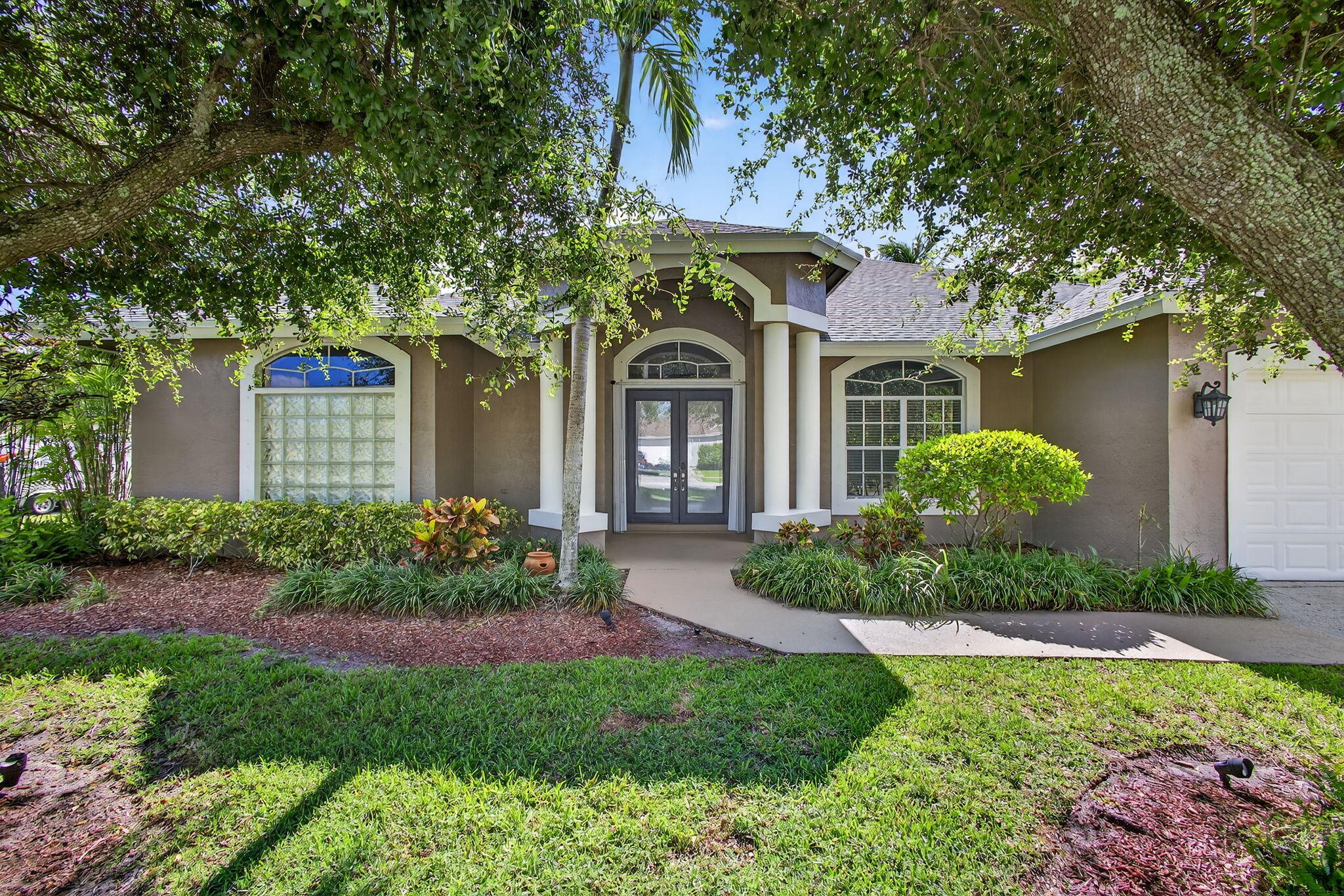 Property for Sale at 1500 Firethorn Drive, Wellington, Palm Beach County, Florida - Bedrooms: 4 
Bathrooms: 3  - $785,000