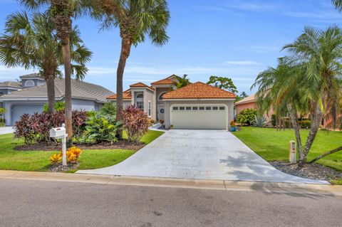 Photo of 13862 Palm Grove Place, Palm Beach Gardens, FL 33418 (MLS # RX-11122471)
