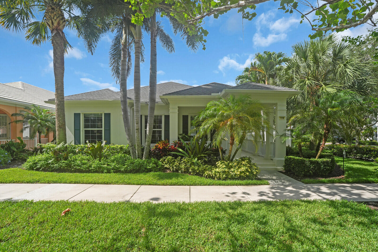 119 Bellefontaine Lane, Jupiter, Palm Beach County, Florida - 3 Bedrooms  
2 Bathrooms - 