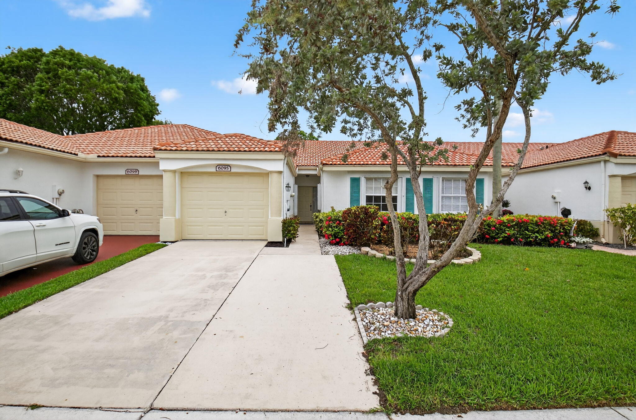 6095 Floral Lakes Drive, Delray Beach, Palm Beach County, Florida - 2 Bedrooms  
2 Bathrooms - 