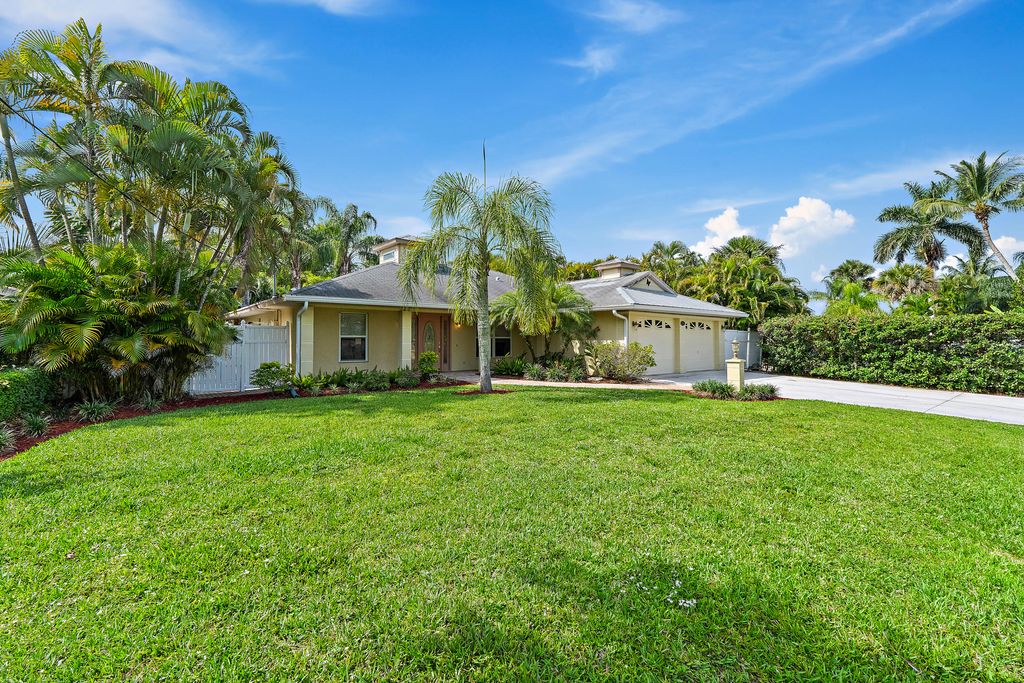 Photo of 815 SW Rustic Circle, Stuart, FL 34997 (MLS # RX-11091755)