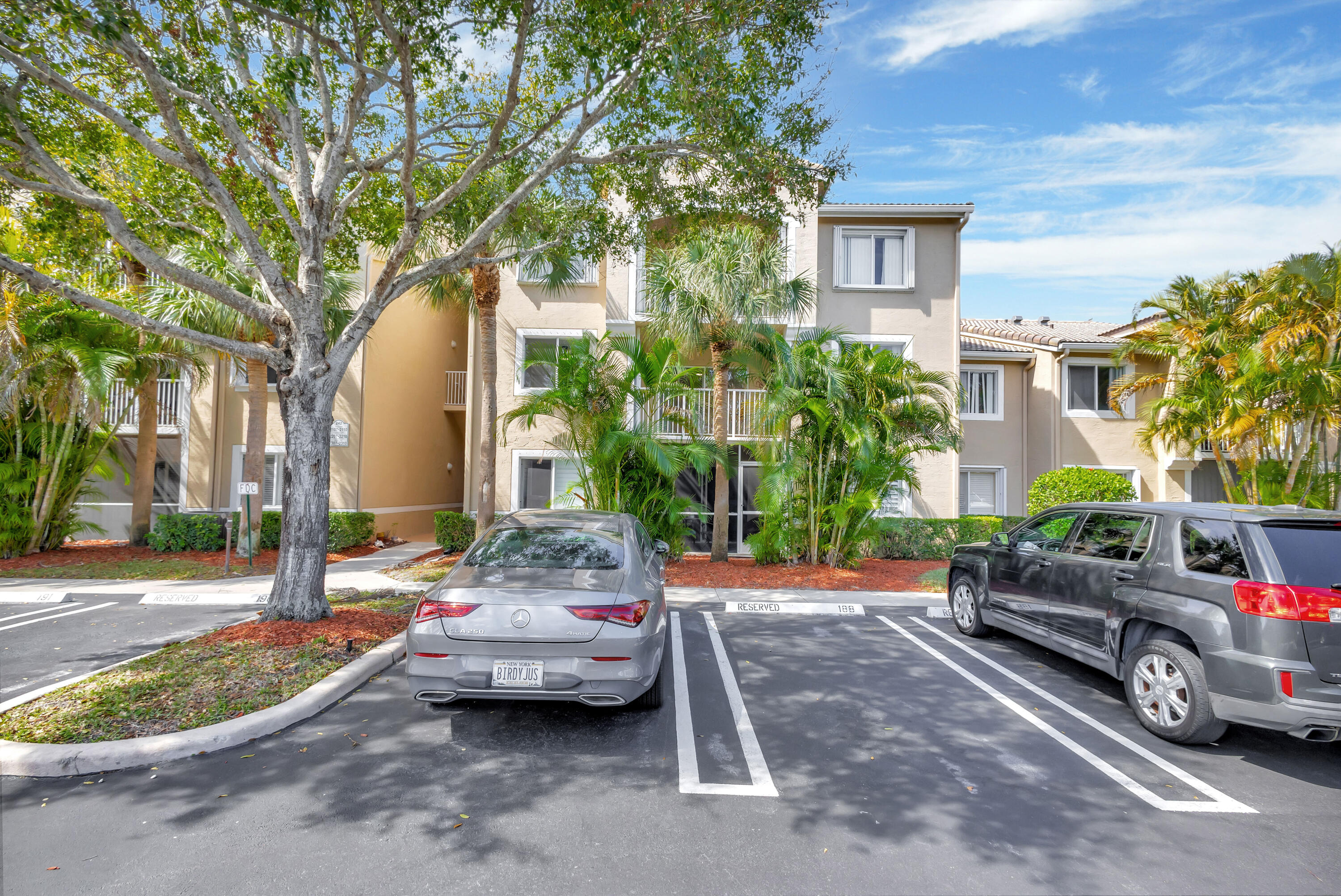 242 Village Boulevard 2209, Tequesta, Palm Beach County, Florida - 2 Bedrooms  
2 Bathrooms - 