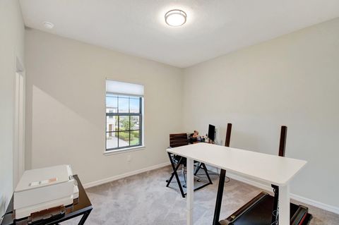 Tiny photo for 2138 Appleton Circle S, Oakland Park, FL 33309 (MLS # RX-11104395)