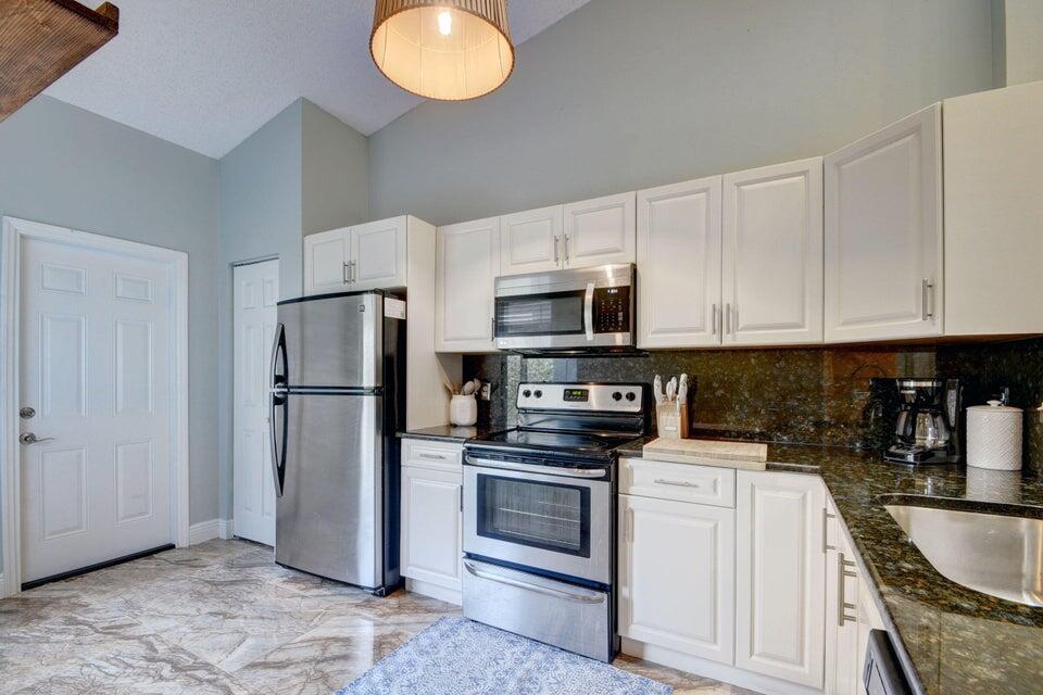 3793 Island Club Circle, Lake Worth, Palm Beach County, Florida - 2 Bedrooms  
2 Bathrooms - 