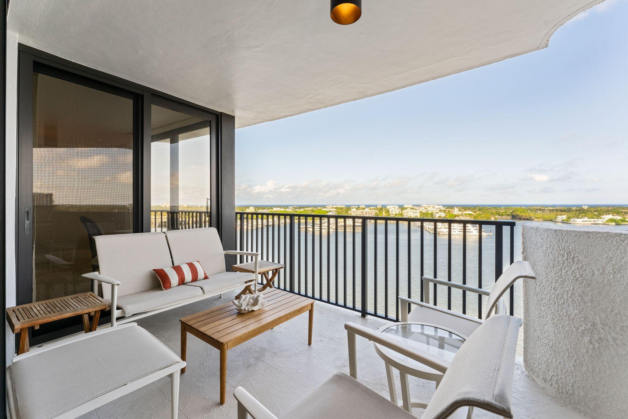 1200 S Flagler Drive 1402, West Palm Beach, Palm Beach County, Florida - 2 Bedrooms  
2 Bathrooms - 