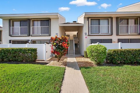 Photo of 3209 S Lakeview Circle #8-103, Hutchinson Island, FL 34949 (MLS # RX-11106309)
