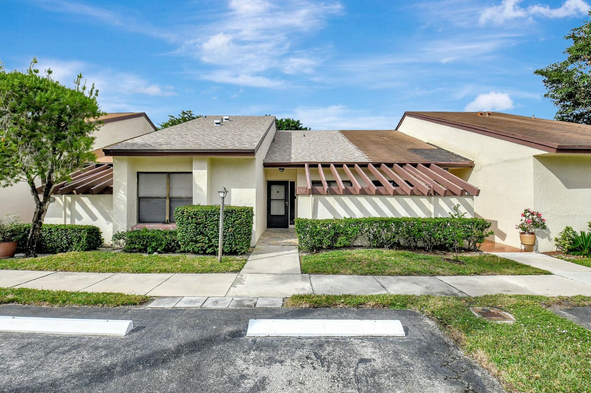 3679 English Road B, Lake Worth, Palm Beach County, Florida - 2 Bedrooms  
2 Bathrooms - 