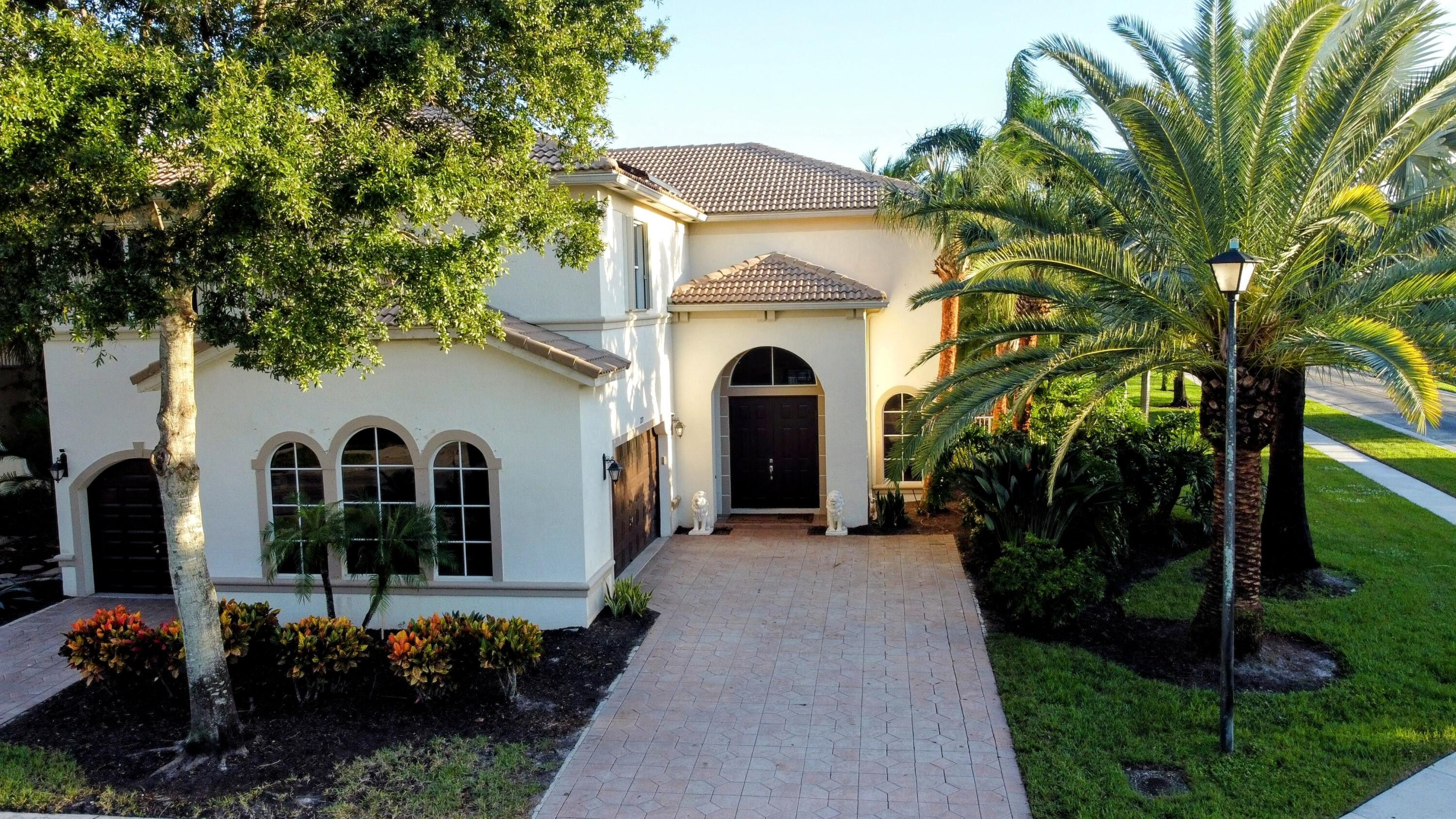 Property for Sale at 1237 Canyon Way, Wellington, Palm Beach County, Florida - Bedrooms: 6 
Bathrooms: 4  - $974,000