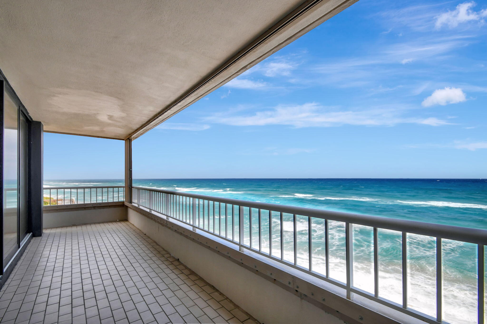 Property for Sale at 5250 N Ocean Drive 4N, Riviera Beach, Palm Beach County, Florida - Bedrooms: 2 
Bathrooms: 2.5  - $1,499,000