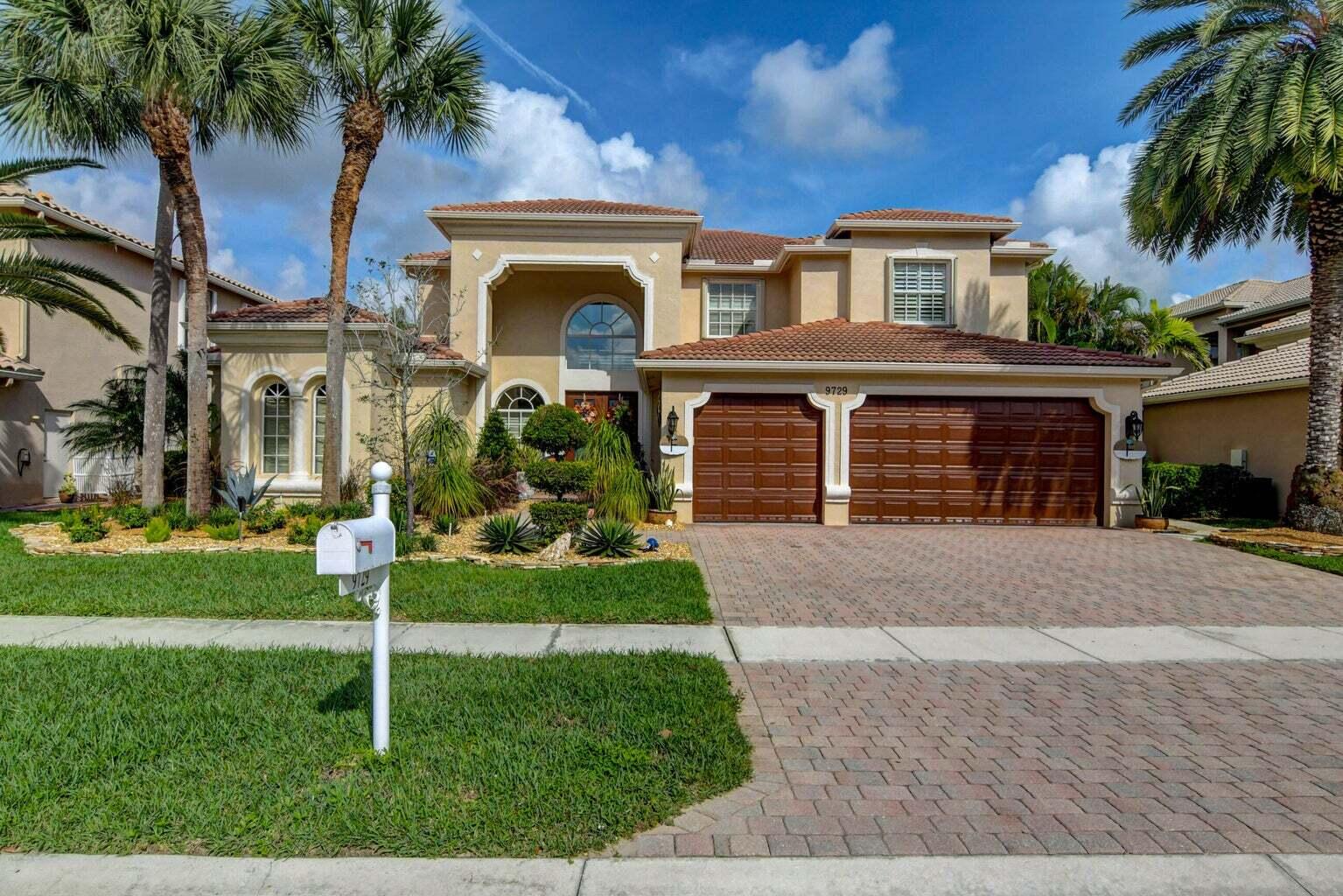 9729 Campi Drive, Lake Worth, Palm Beach County, Florida - 5 Bedrooms  
4 Bathrooms - 
