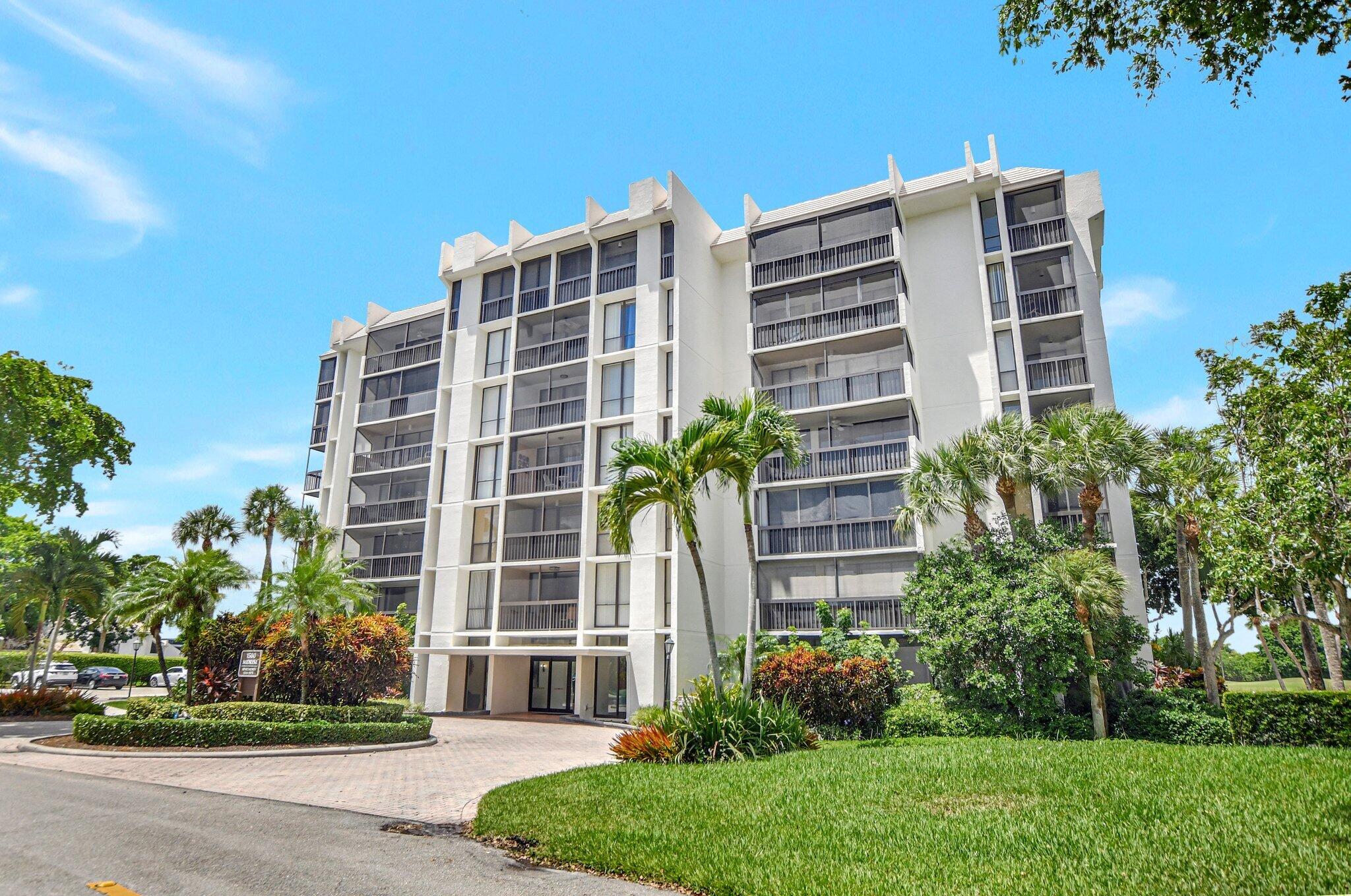 1552 Bridgewood Drive 1552, Boca Raton, Palm Beach County, Florida - 2 Bedrooms  
2 Bathrooms - 