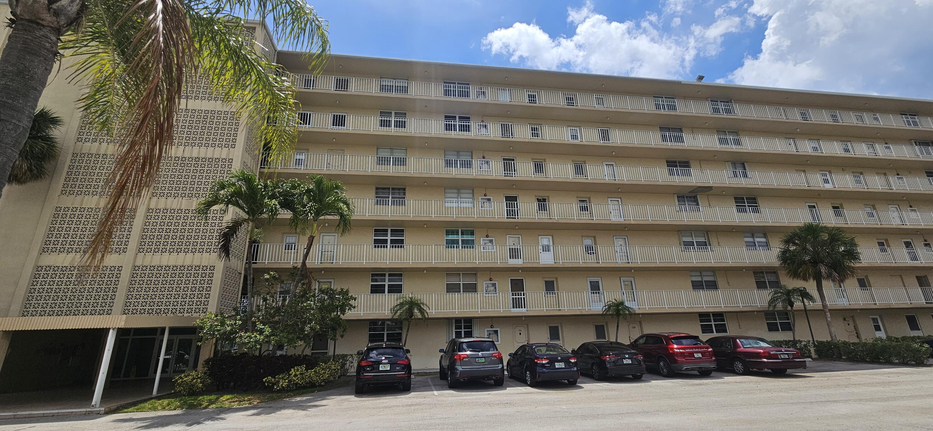 5500 Nw 2nd Avenue 120, Boca Raton, Palm Beach County, Florida - 1 Bedrooms  
2 Bathrooms - 