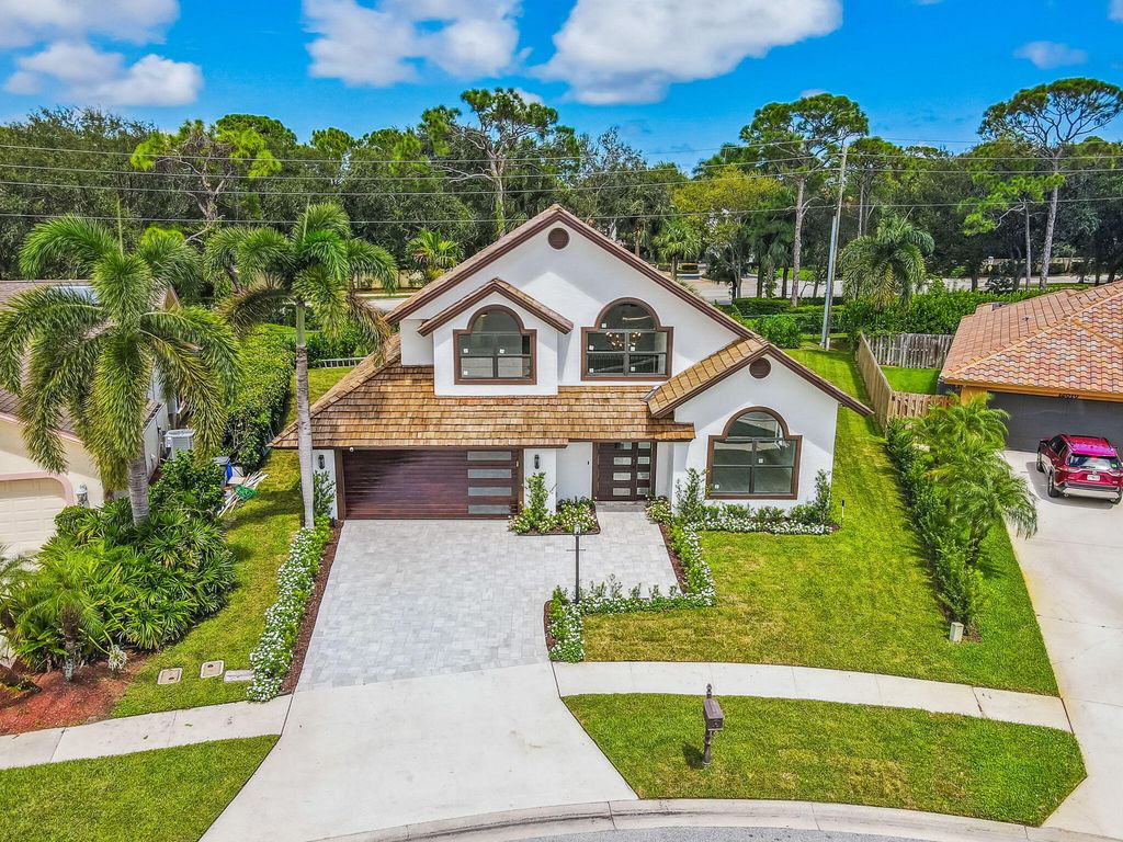 Photo of 12884 Calais Circle, Palm Beach Gardens, FL 33410 (MLS # RX-10906906)