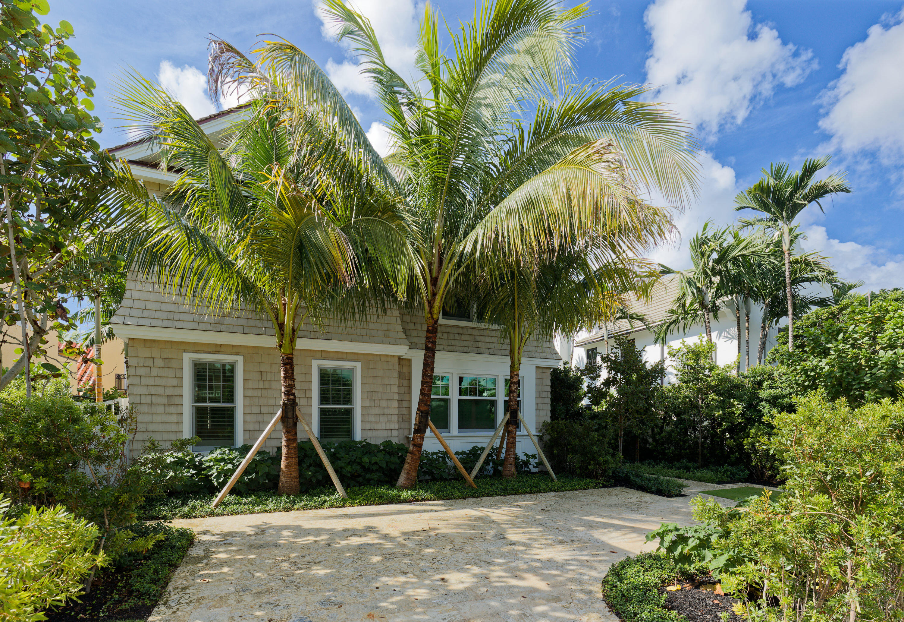 164 Seaspray Avenue, Palm Beach, Palm Beach County, Florida - 4 Bedrooms  
4.5 Bathrooms - 