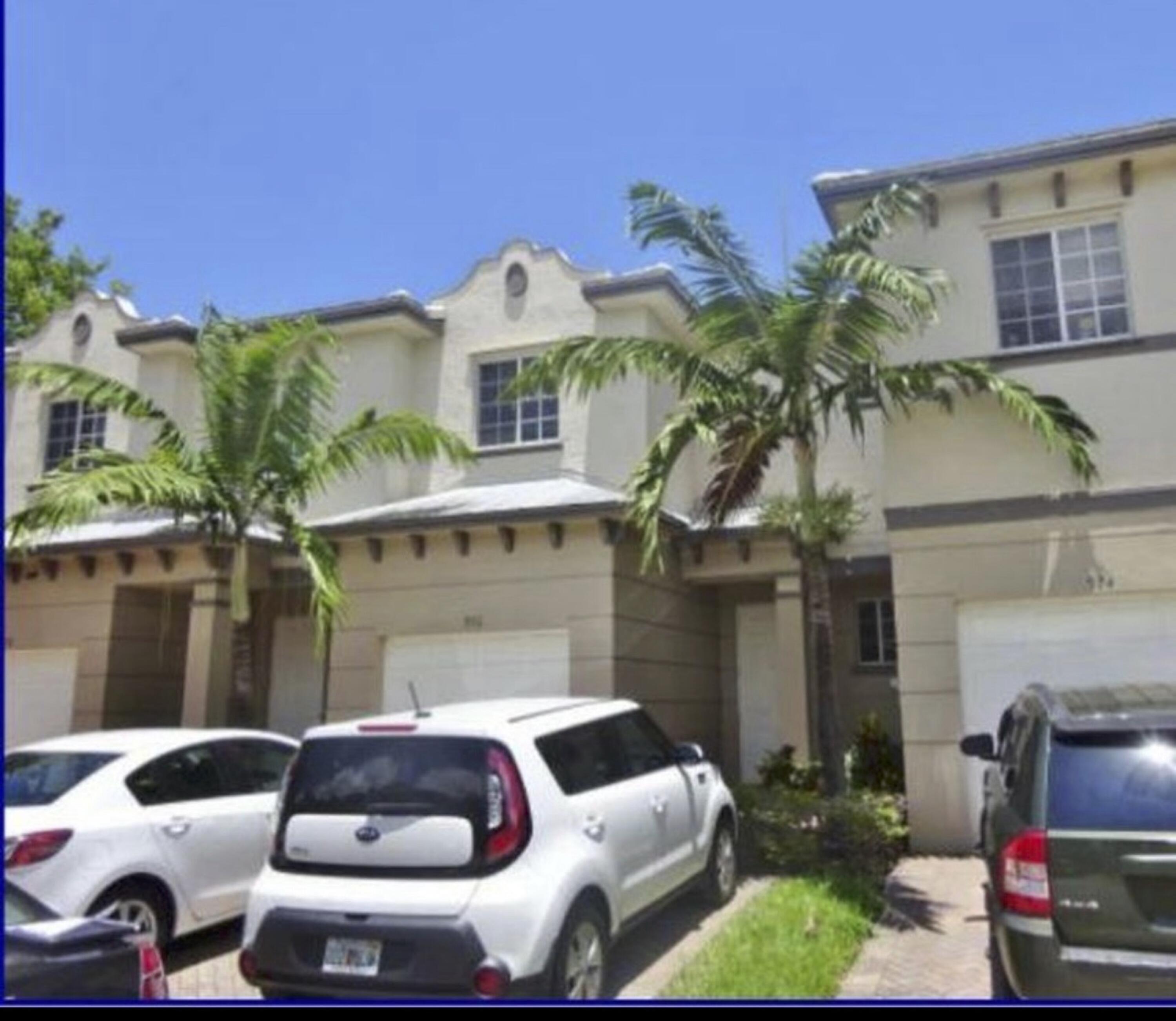 976 Abaco Lane -, Riviera Beach, Palm Beach County, Florida - 2 Bedrooms  
2.5 Bathrooms - 