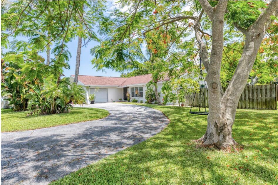 226 W Norfolk Road, Jupiter, Palm Beach County, Florida - 4 Bedrooms  
2 Bathrooms - 