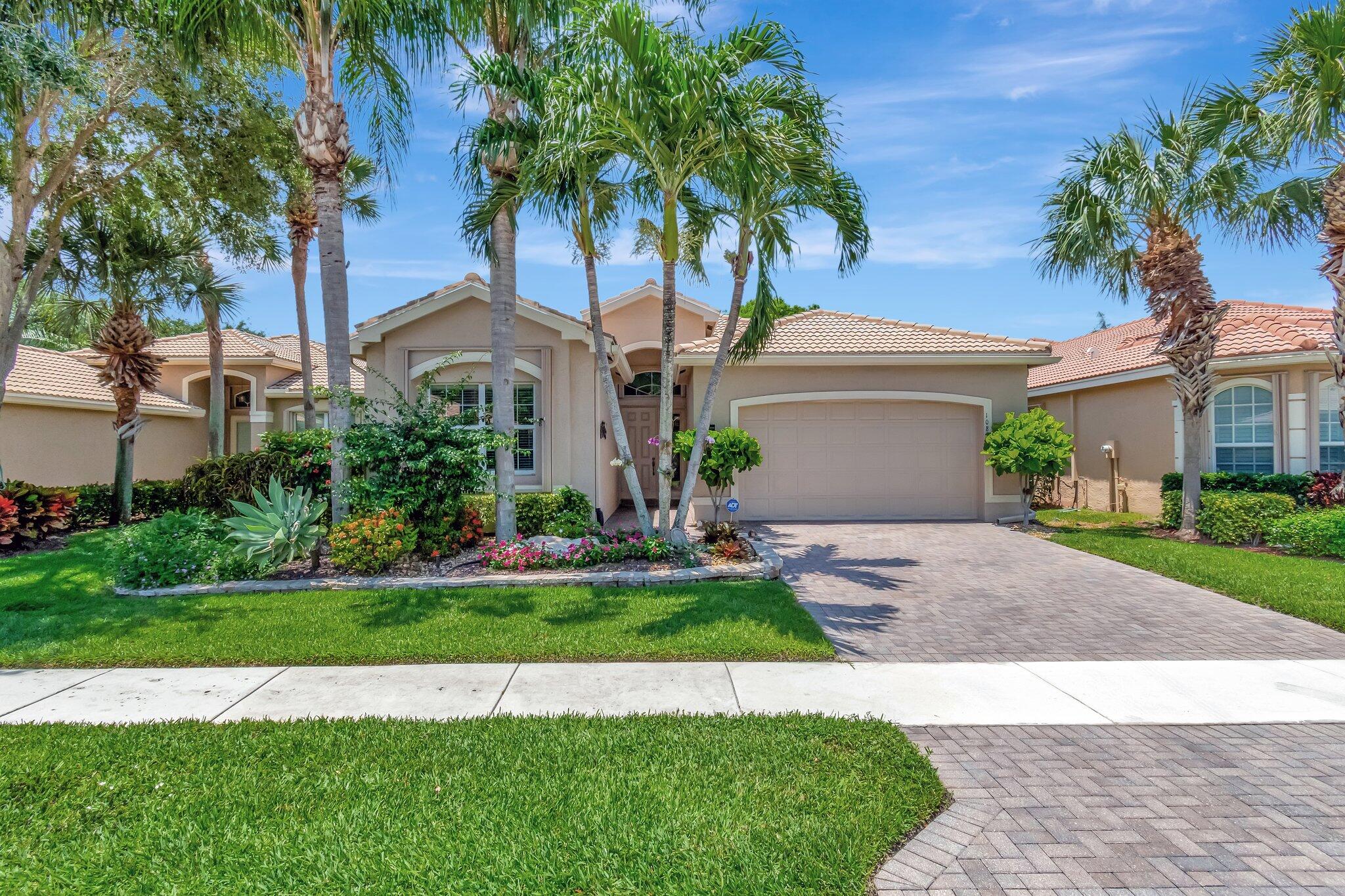 Property for Sale at 10893 Green Valley Walk, Boynton Beach, Palm Beach County, Florida - Bedrooms: 3 
Bathrooms: 2.5  - $610,000