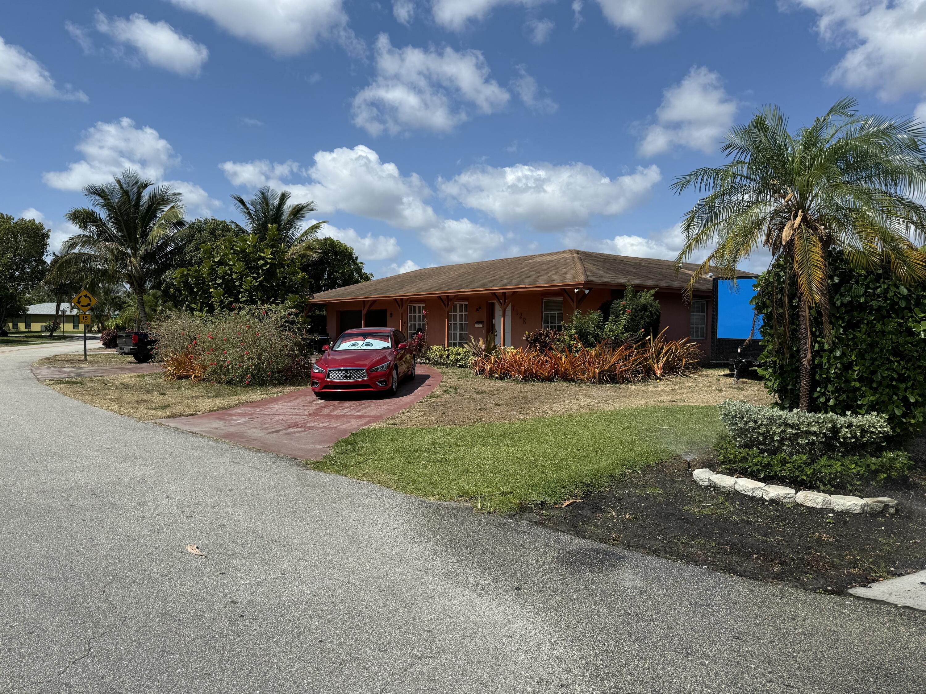 Property for Sale at 712 E Boulevard Chatelaine, Delray Beach, Palm Beach County, Florida - Bedrooms: 3 
Bathrooms: 3  - $569,000