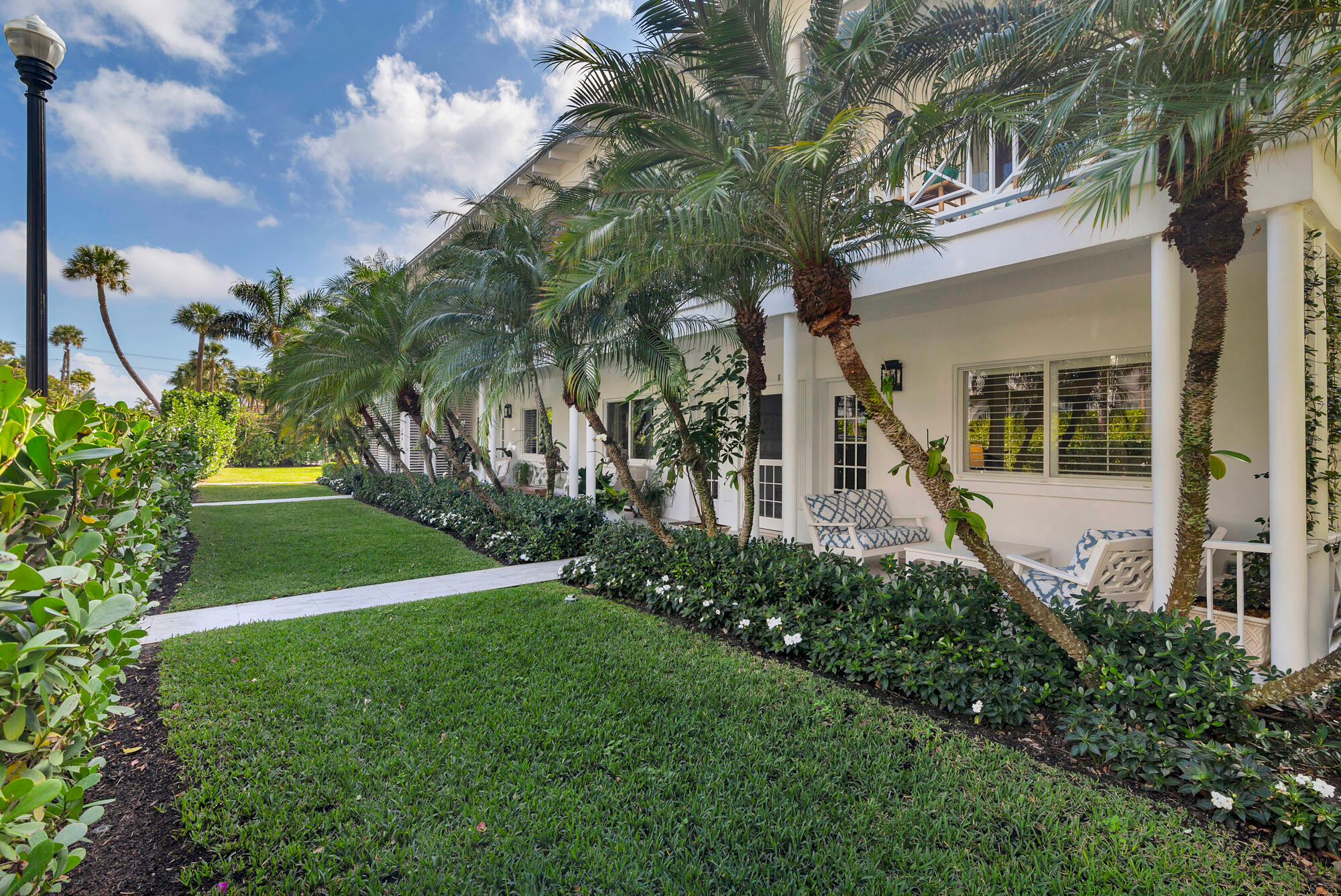 Property for Sale at 220 Atlantic Avenue 1, Palm Beach, Palm Beach County, Florida - Bedrooms: 2 
Bathrooms: 2.5  - $1,950,000