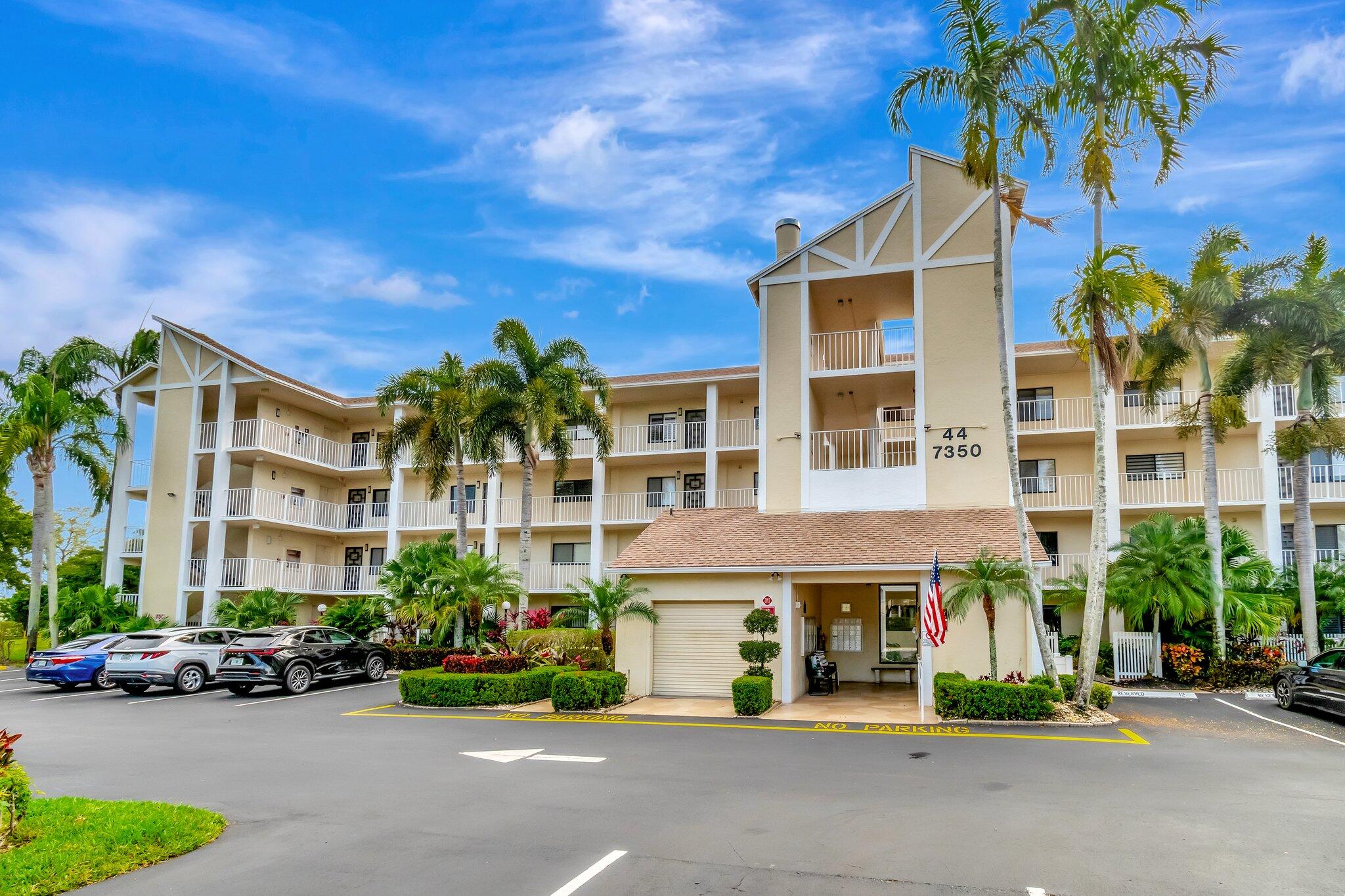 7350 Kinghurst Drive 401, Delray Beach, Palm Beach County, Florida - 2 Bedrooms  
2 Bathrooms - 