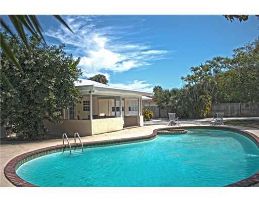 Photo 1 of 409 Se Atlantic Drive, Lantana, Florida, $549,000, Web #: 10034380