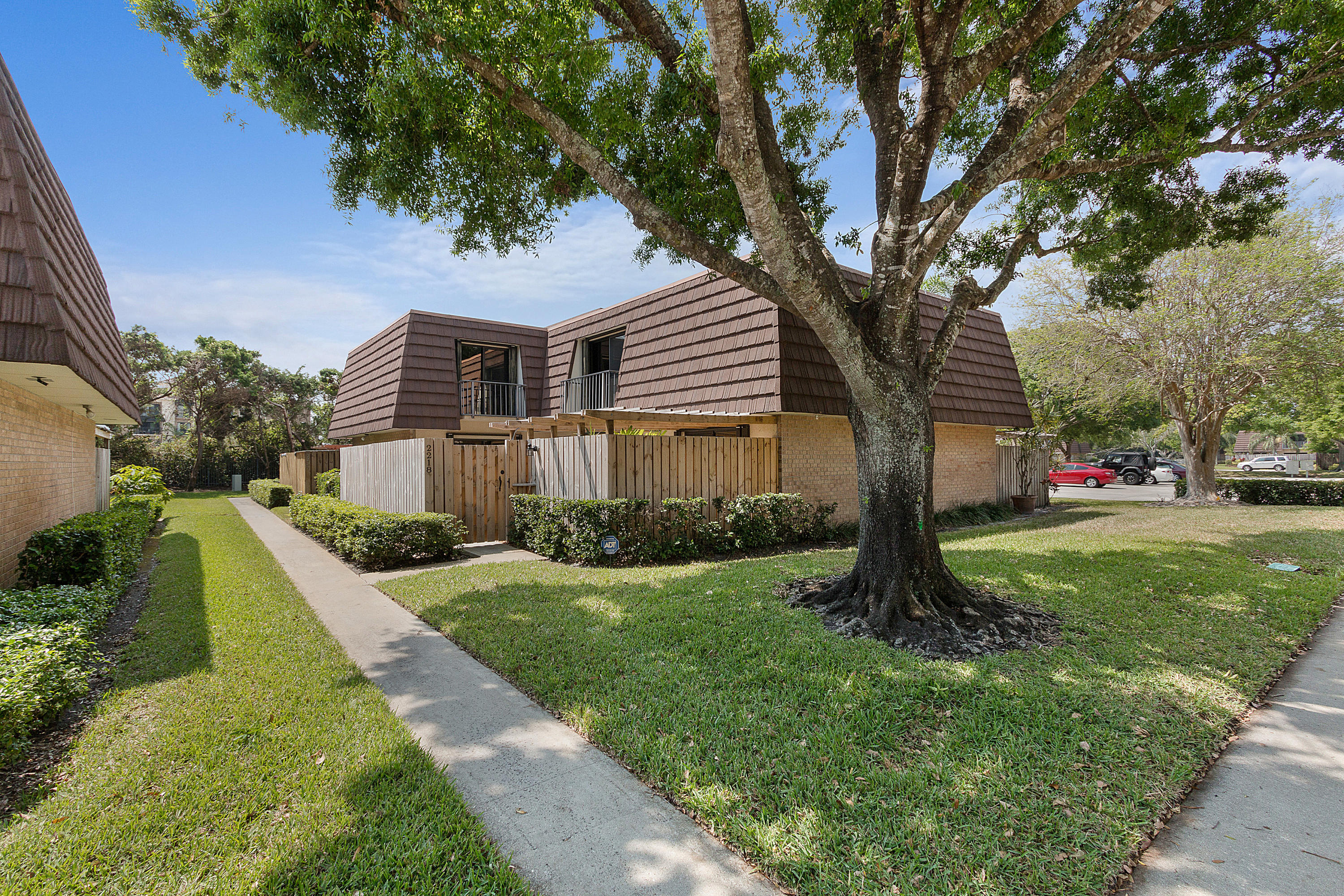 Property for Sale at 2218 22nd Lane, Palm Beach Gardens, Palm Beach County, Florida - Bedrooms: 2 
Bathrooms: 2.5  - $415,000