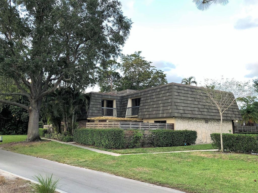 Photo of 1513 15th Terrace, Palm Beach Gardens, FL 33418 (MLS # RX-10964984)