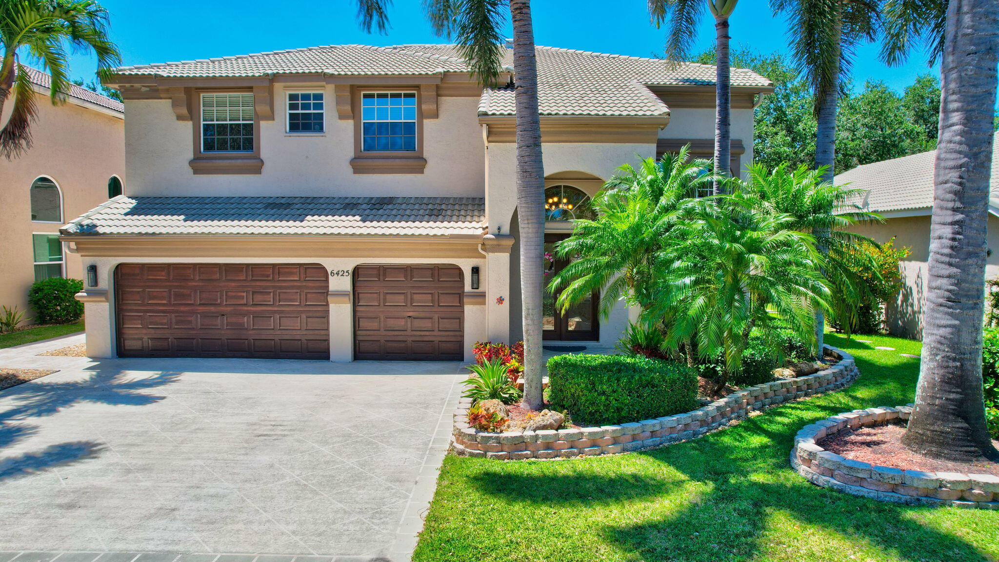 Property for Sale at 6425 Stonehurst Circle, Lake Worth, Palm Beach County, Florida - Bedrooms: 5 
Bathrooms: 3  - $860,000