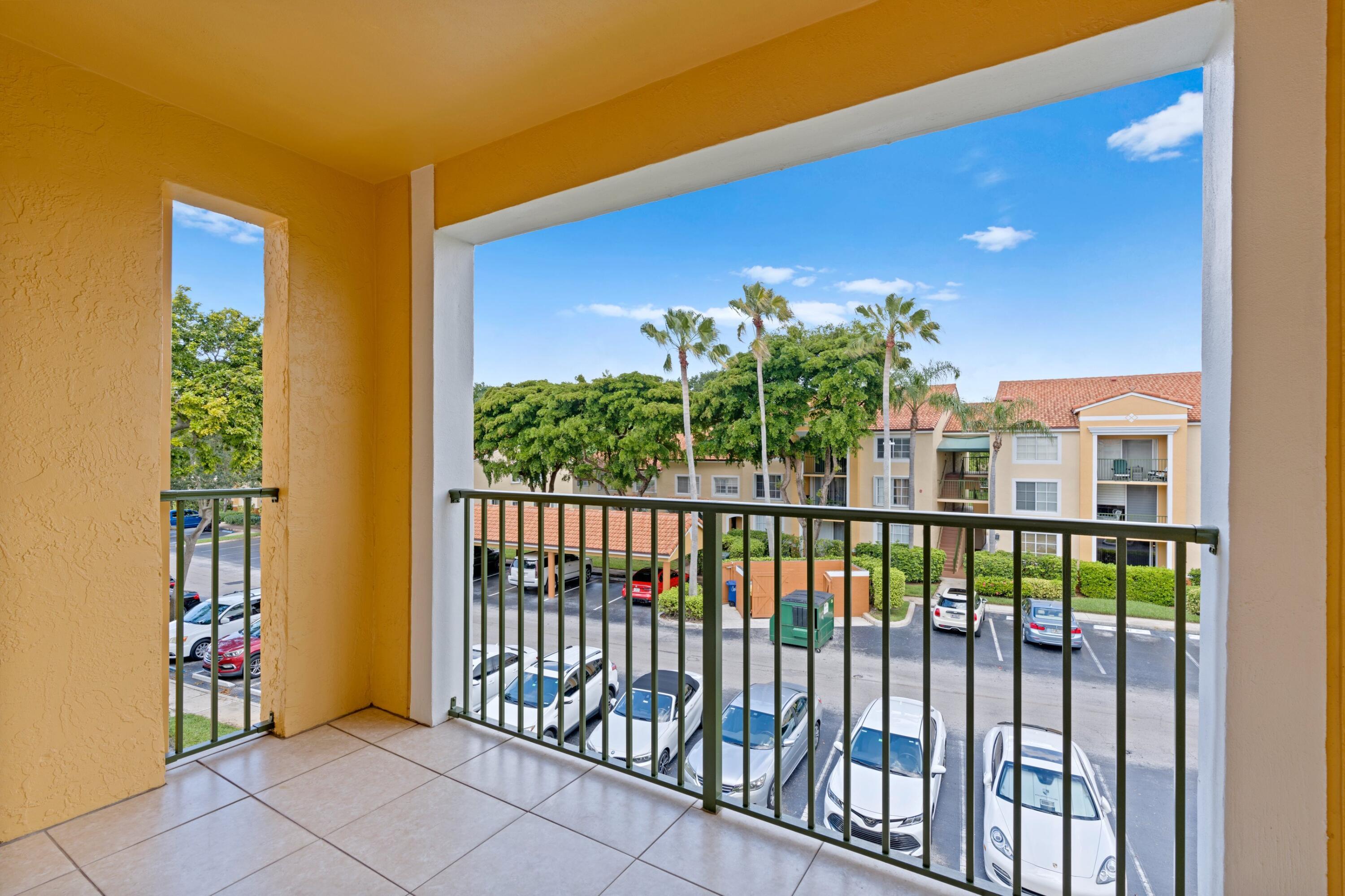 Property for Sale at 135 Yacht Club Way 305, Hypoluxo, Palm Beach County, Florida - Bedrooms: 2 
Bathrooms: 2  - $299,000