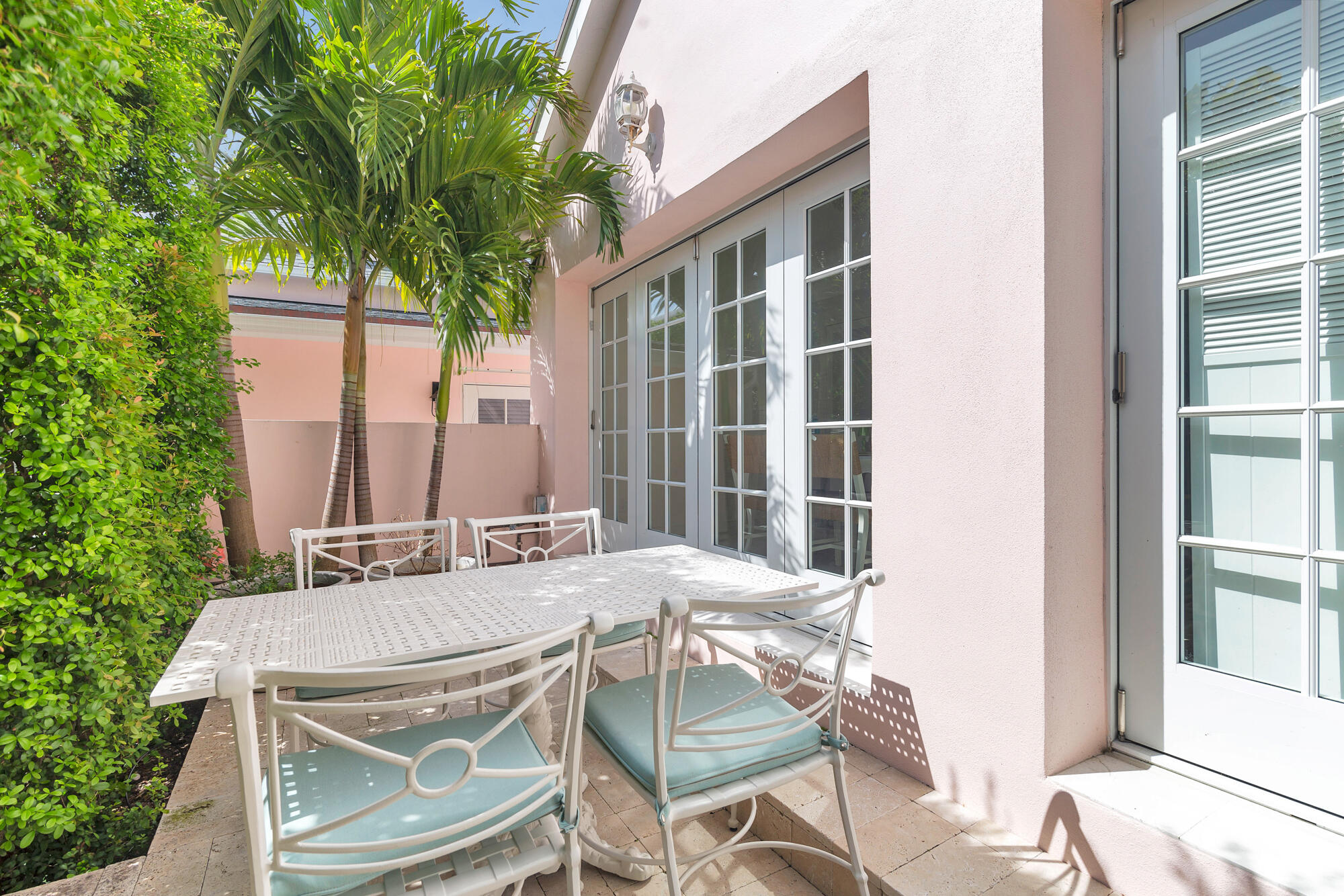 173 Peruvian Avenue 3, Palm Beach, Palm Beach County, Florida - 2 Bedrooms  
2 Bathrooms - 