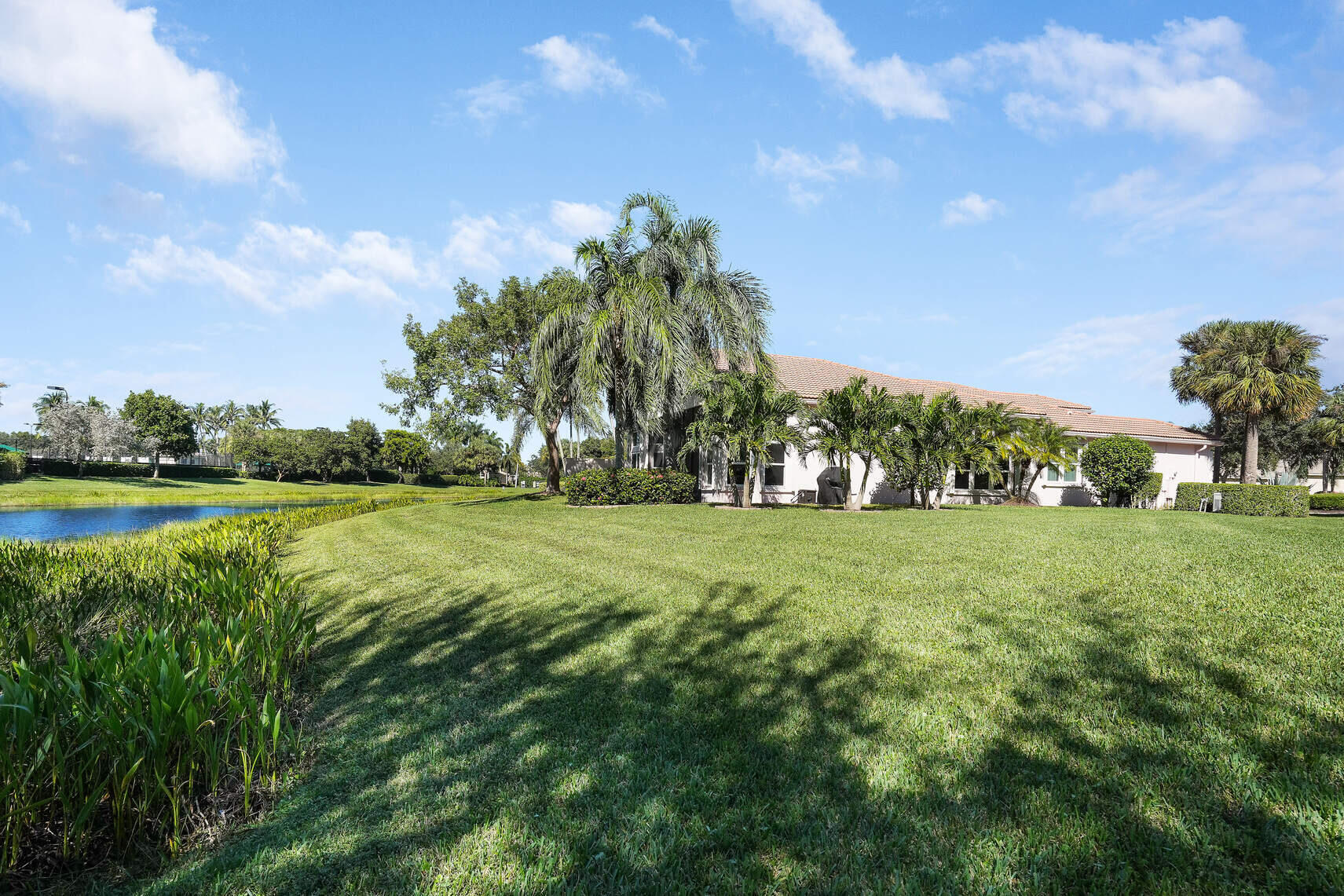7961 Oaklawn Cove, Lake Worth, Palm Beach County, Florida - 4 Bedrooms  
2.5 Bathrooms - 