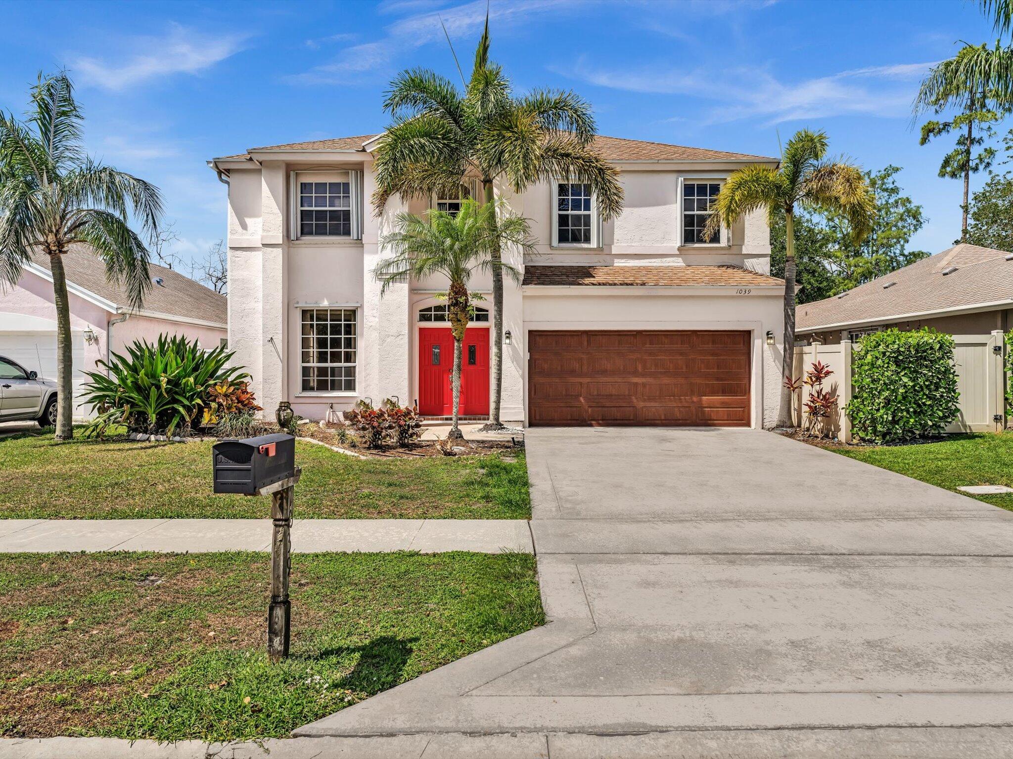 1039 Aviary Road, Wellington, Palm Beach County, Florida - 5 Bedrooms  
2.5 Bathrooms - 