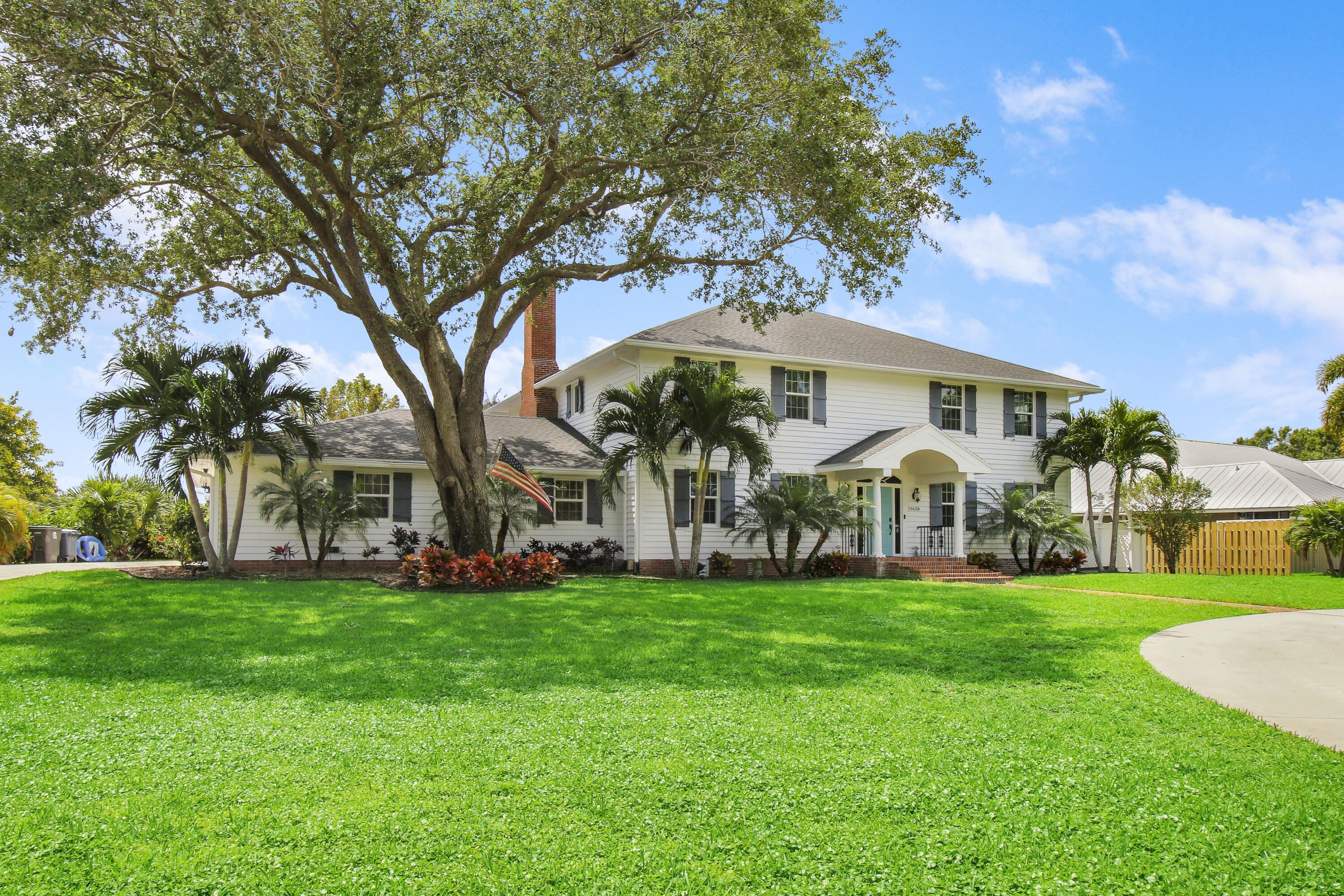 Property for Sale at 19638 Red Maple Lane, Jupiter, Palm Beach County, Florida - Bedrooms: 4 
Bathrooms: 3.5  - $1,595,000