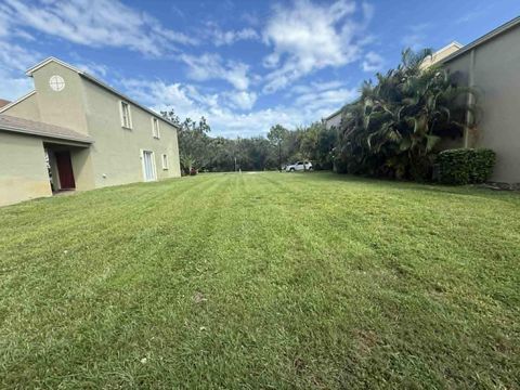 Photo of 2527 SE Ruskin Drive, Port Saint Lucie, FL 34952 (MLS # RX-11129342)