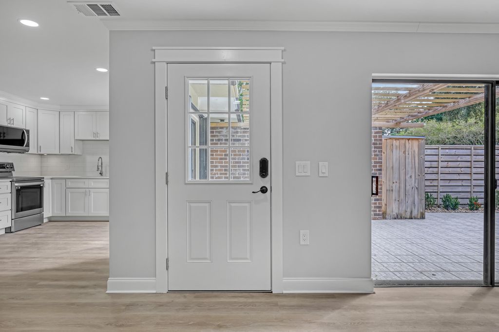 Photo of 312 3rd Terrace, Palm Beach Gardens, FL 33418 (MLS # RX-11070372)