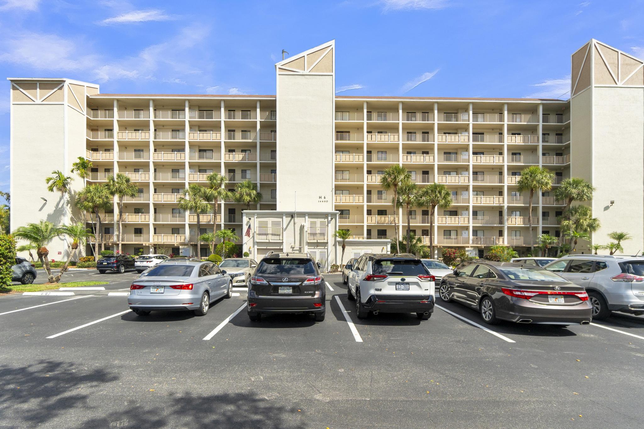 Property for Sale at 14460 Strathmore Lane 307, Delray Beach, Palm Beach County, Florida - Bedrooms: 2 
Bathrooms: 2  - $170,000