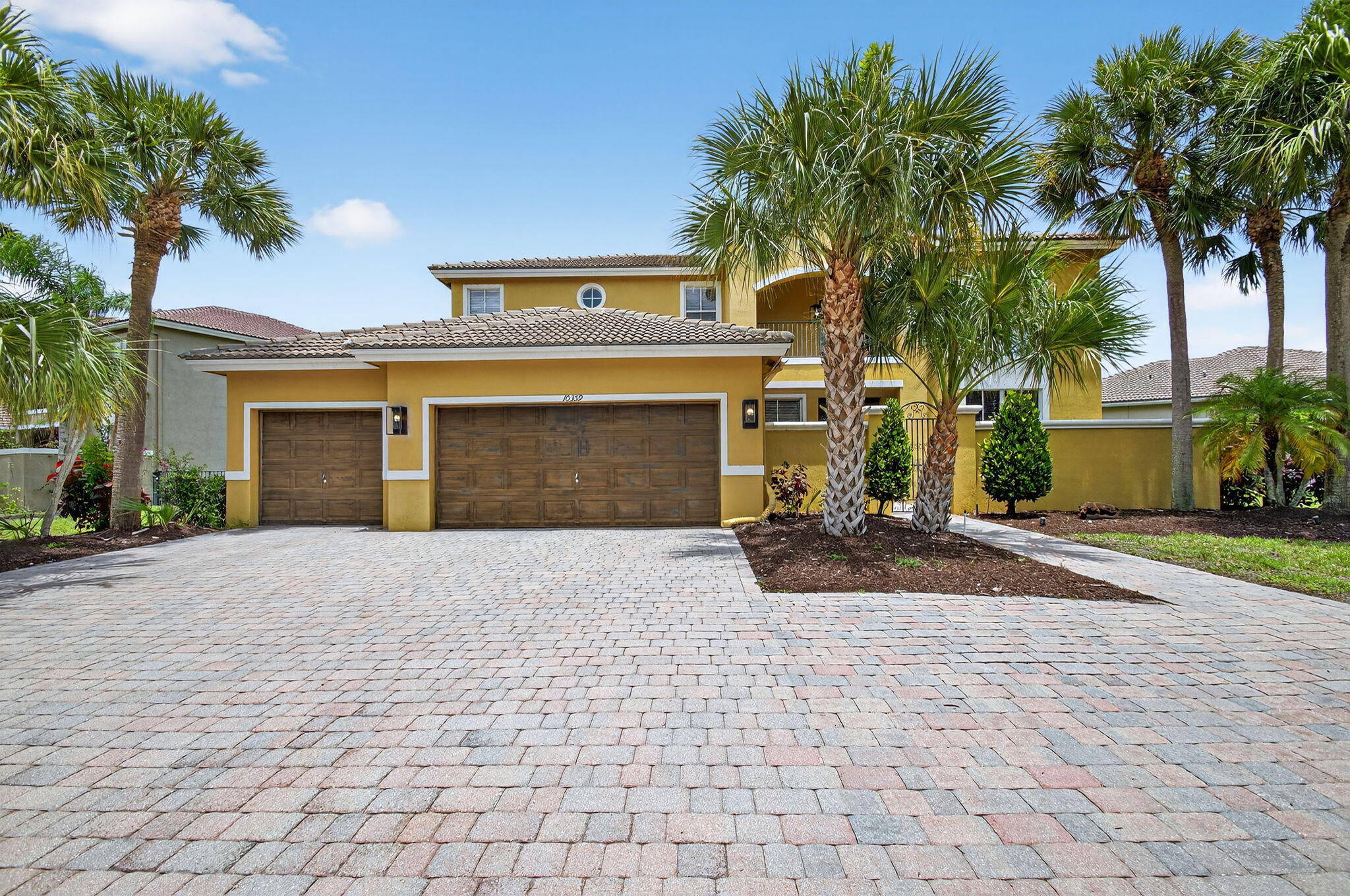 10359 Cypress Lakes Preserve Drive, Lake Worth, Palm Beach County, Florida - 5 Bedrooms  
3 Bathrooms - 