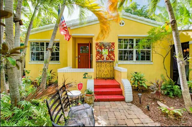 Property for Sale at 506 35th Street, West Palm Beach, Palm Beach County, Florida - Bedrooms: 5 
Bathrooms: 4  - $917,000