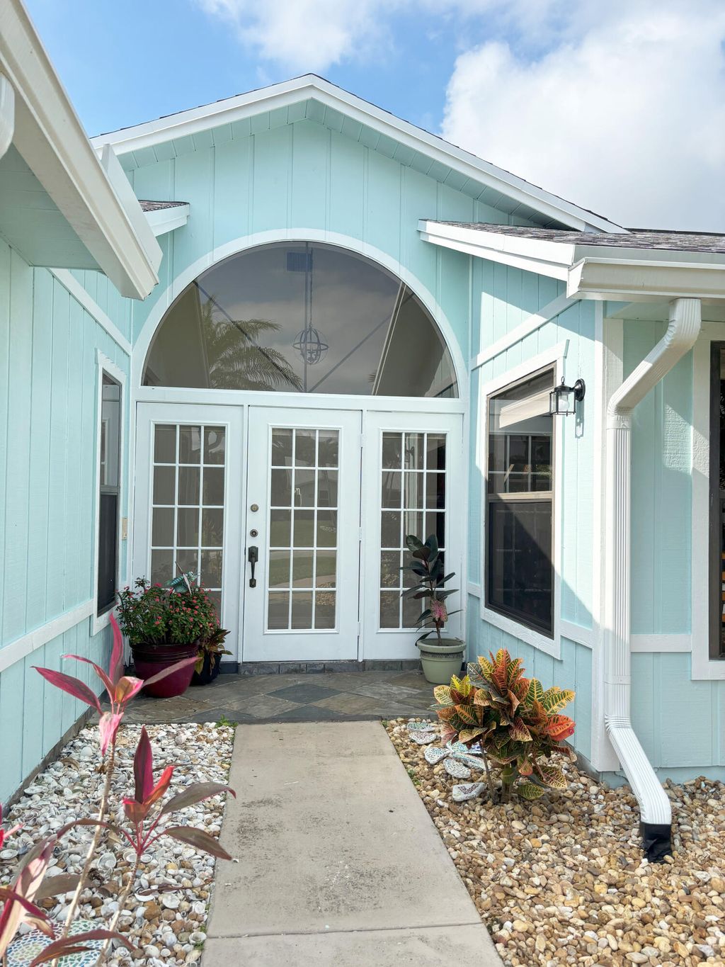 Photo of 1826 SW Stratford Way, Palm City, FL 34990 (MLS # RX-11069445)