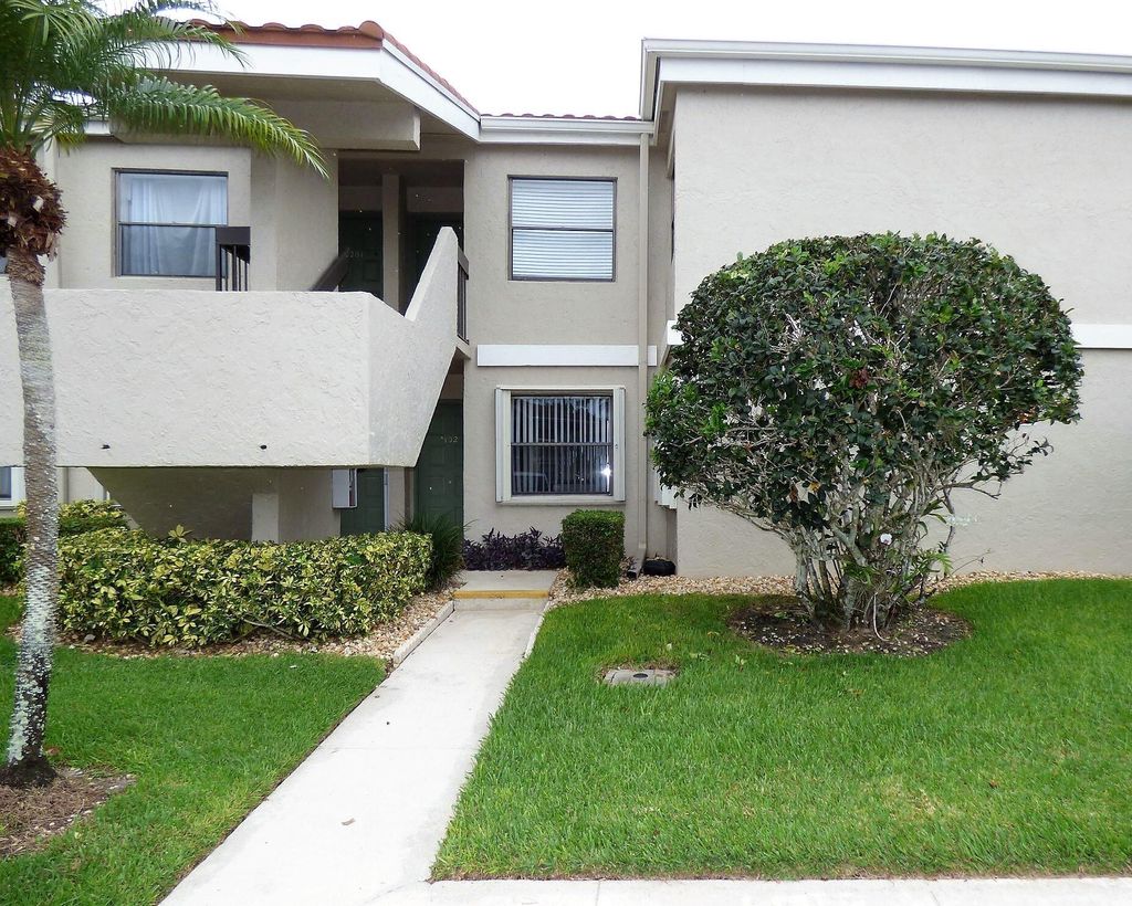 Photo of 13369 Touchstone Place #102, Palm Beach Gardens, FL 33418 (MLS # RX-10754719)