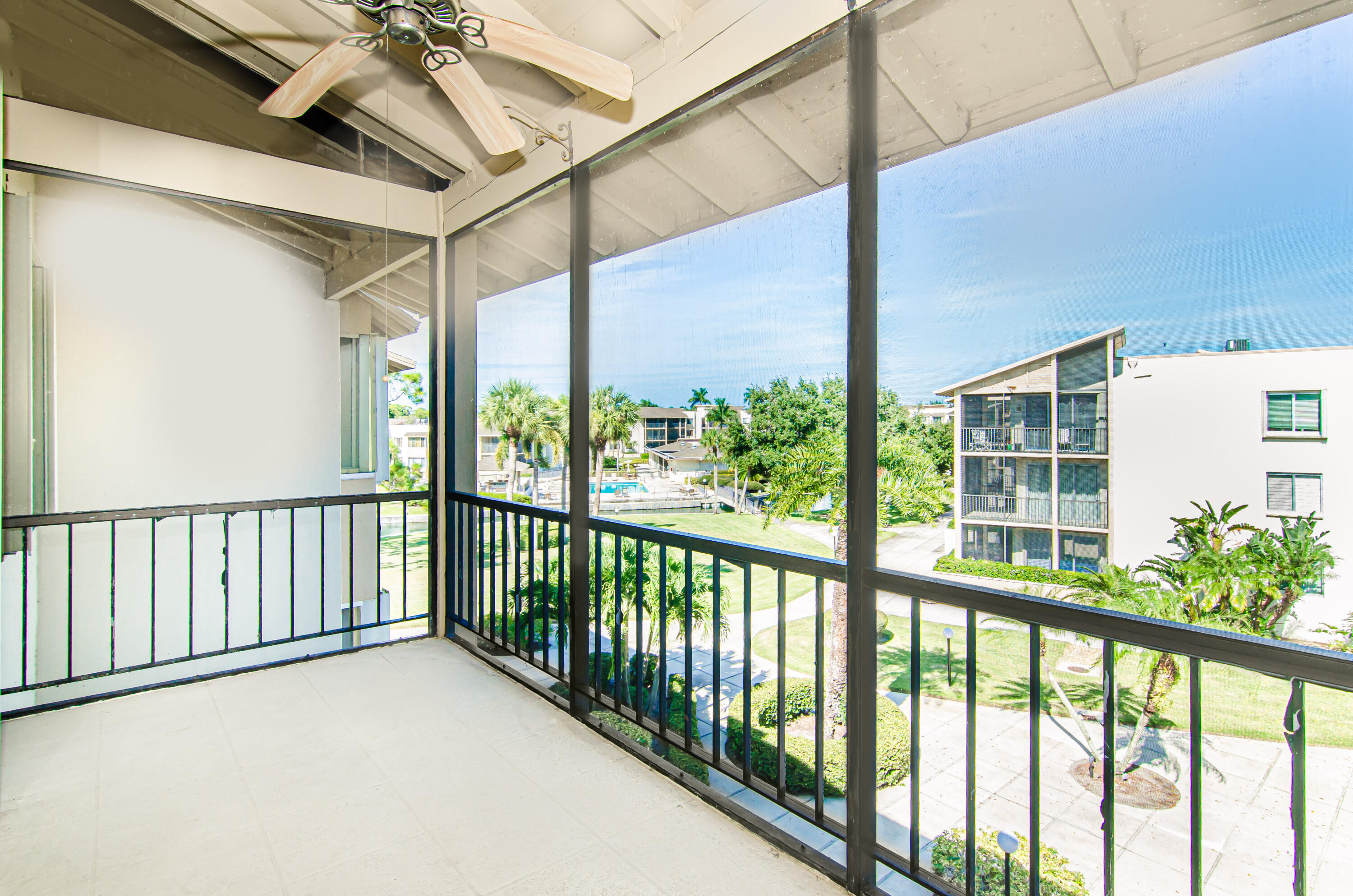 11811 Avenue Of P G A 7-3F, Palm Beach Gardens, Palm Beach County, Florida - 2 Bedrooms  
2 Bathrooms - 