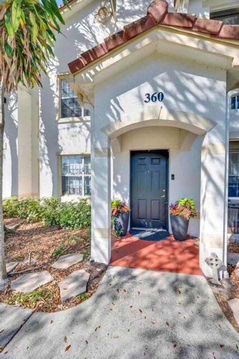 Photo of 360 SE Rogers Court, Stuart, FL 34994 (MLS # RX-11122133)