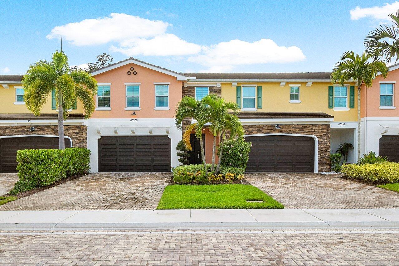 Property for Sale at 12820 Trevi Isle Drive, Palm Beach Gardens, Palm Beach County, Florida - Bedrooms: 3 
Bathrooms: 2.5  - $640,000