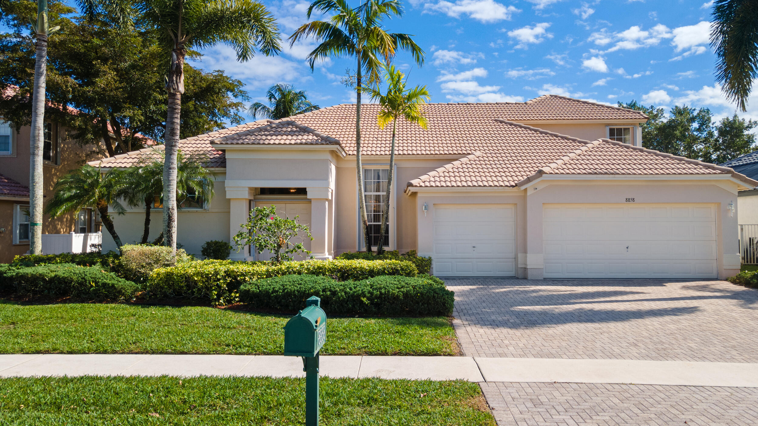 Property for Sale at 8858 Georgetown Lane, Boynton Beach, Palm Beach County, Florida - Bedrooms: 5 
Bathrooms: 4  - $825,000