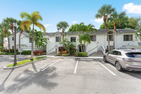 Photo of 7465 N Glendevon Lane N #1207, Delray Beach, FL 33446 (MLS # RX-11129633)