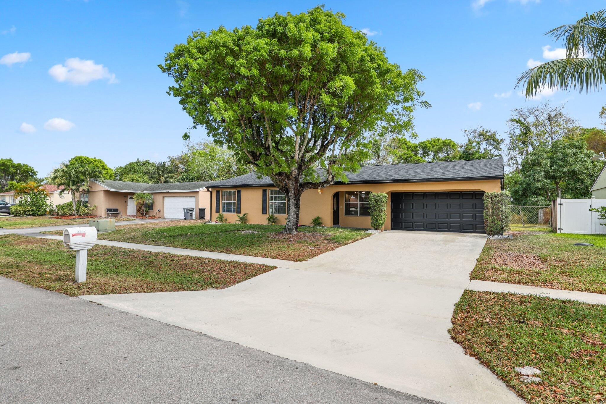 5312 Rose Marie Avenue, Boynton Beach, Palm Beach County, Florida - 3 Bedrooms  
2 Bathrooms - 